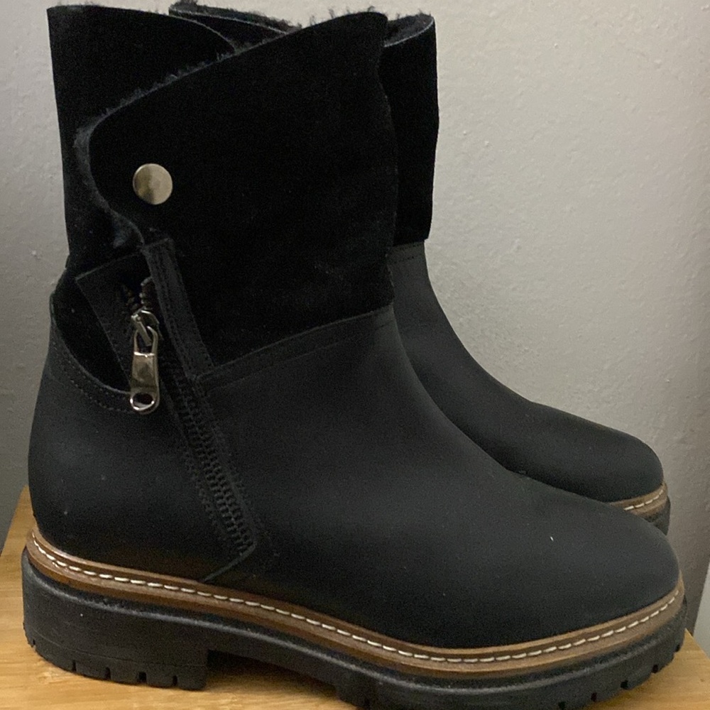 FABIANELLI Black Leather and Suede Lug Sole Boot